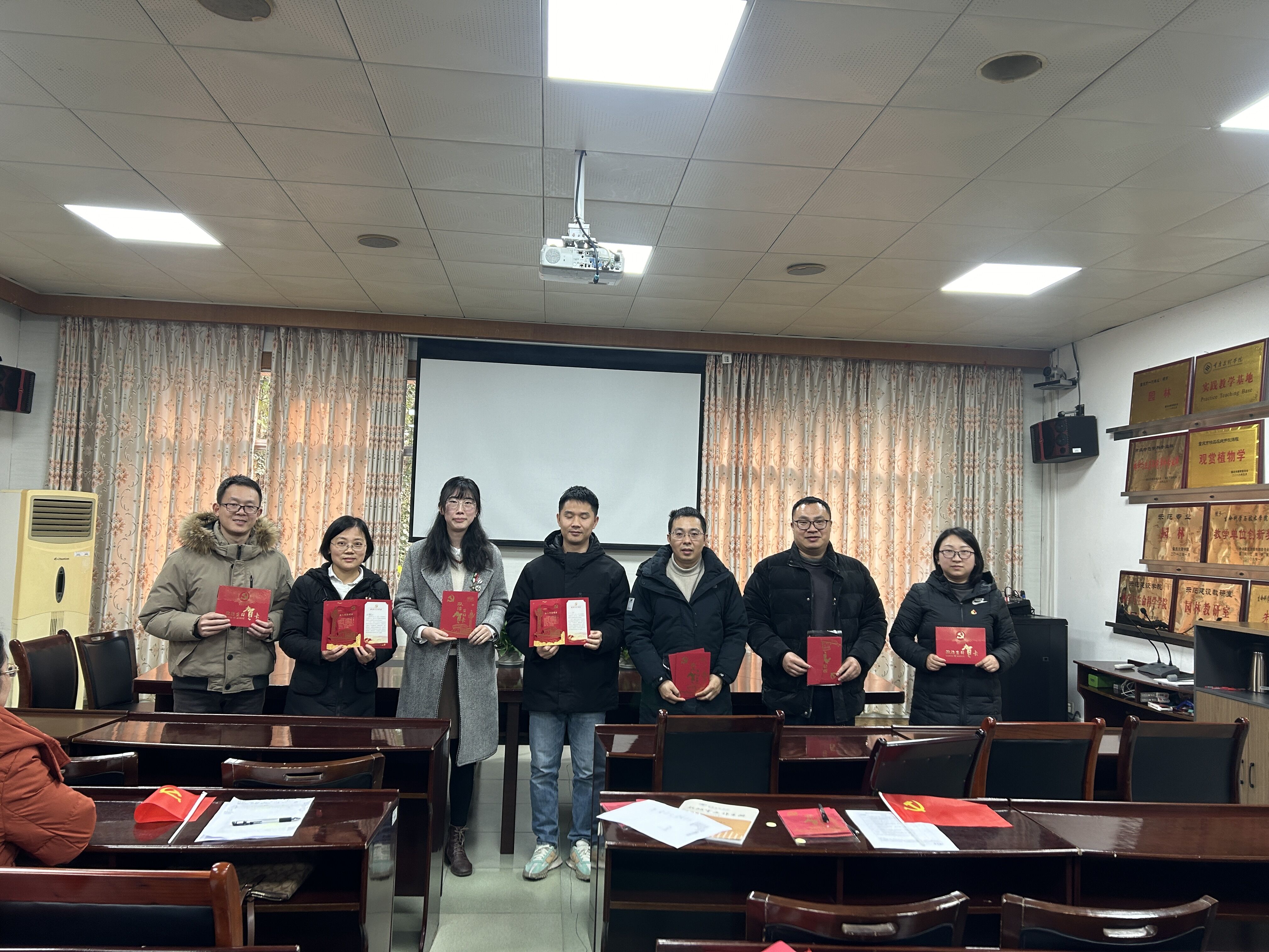 FNBw_1703810842956056041.jpg 政治生日-1.jpg