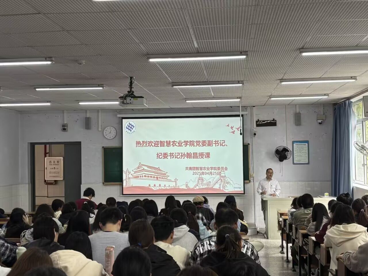 TuGv_1746601494073028556.jpg 1B0FB9CEFF6415309CA4599C4BBAA046.jpg