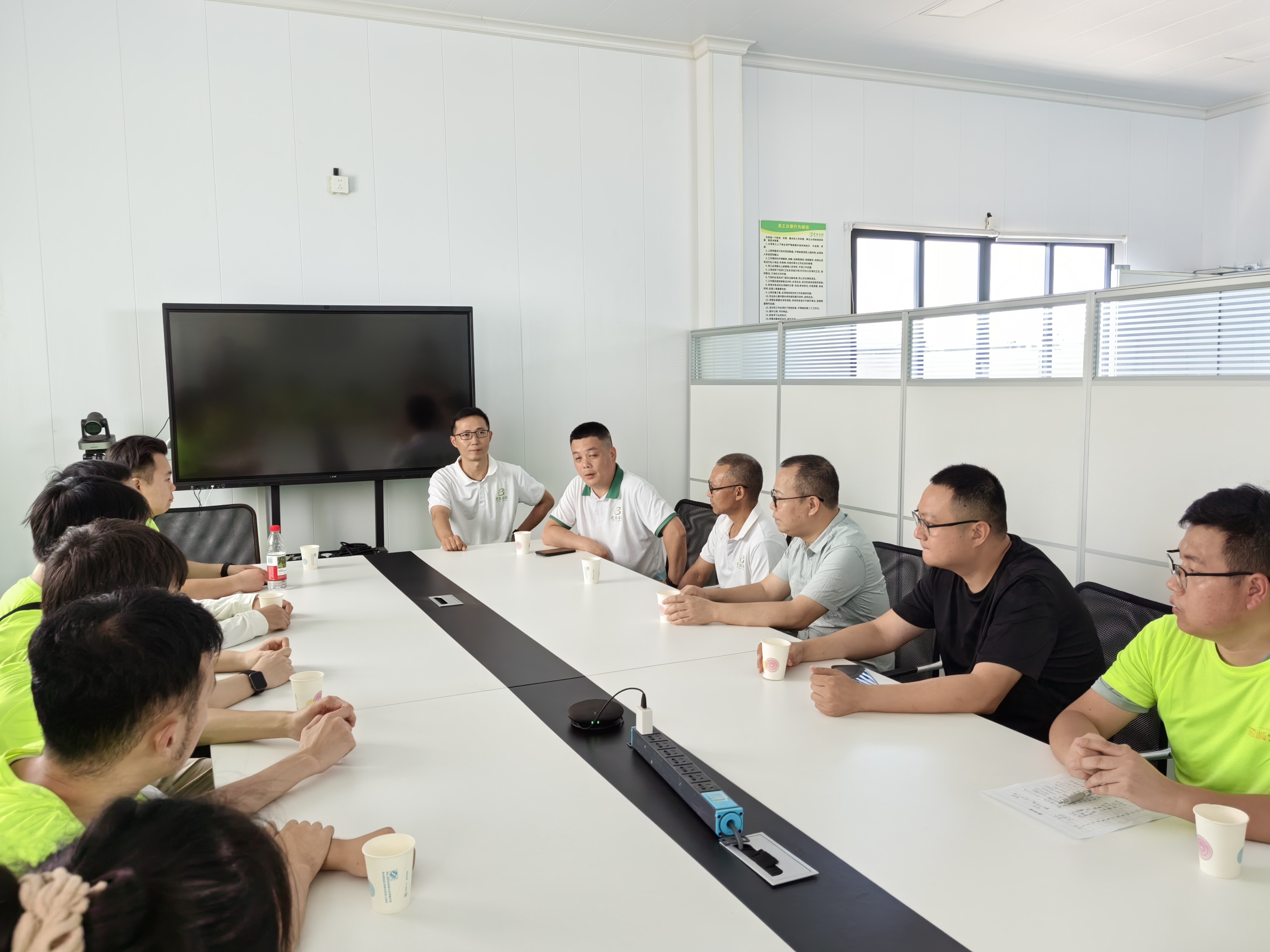 RPvf_1751794651673013765.jpg 7.jpg