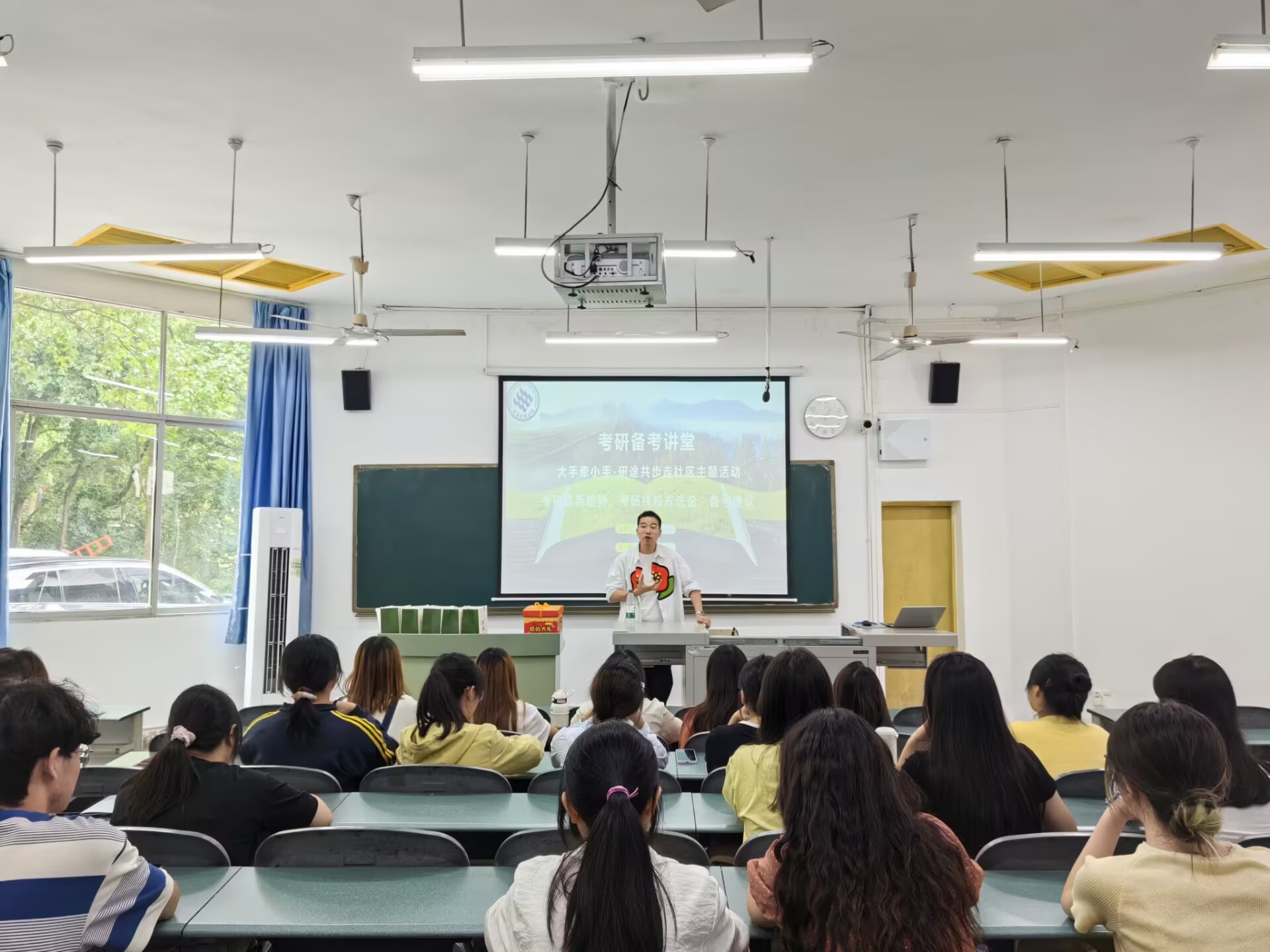 FCDc_1758855687337078976.jpg 2.jpg