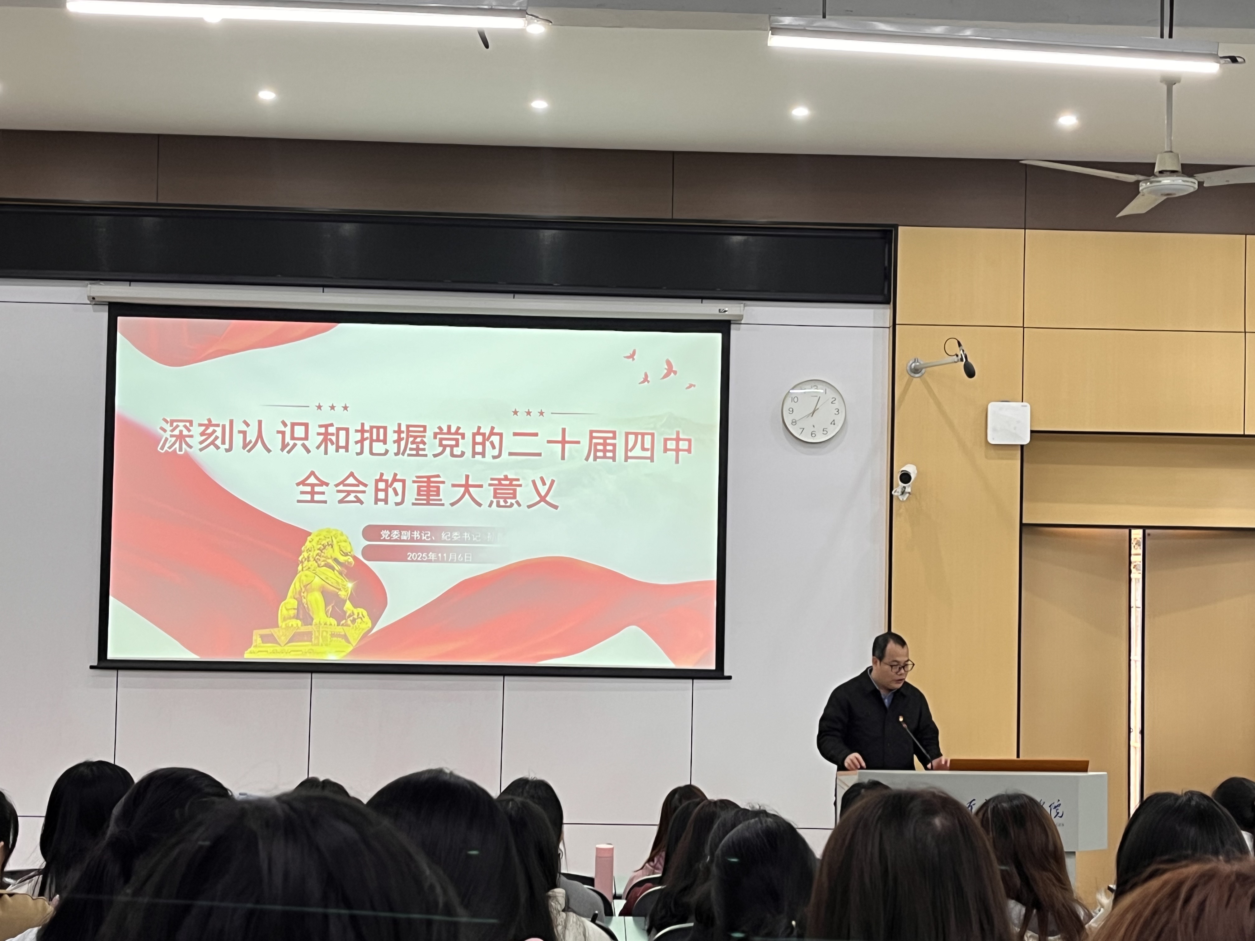 iuQB_1763687847369079800.jpg E8B5874781114A088A4C9FD615257299.jpg