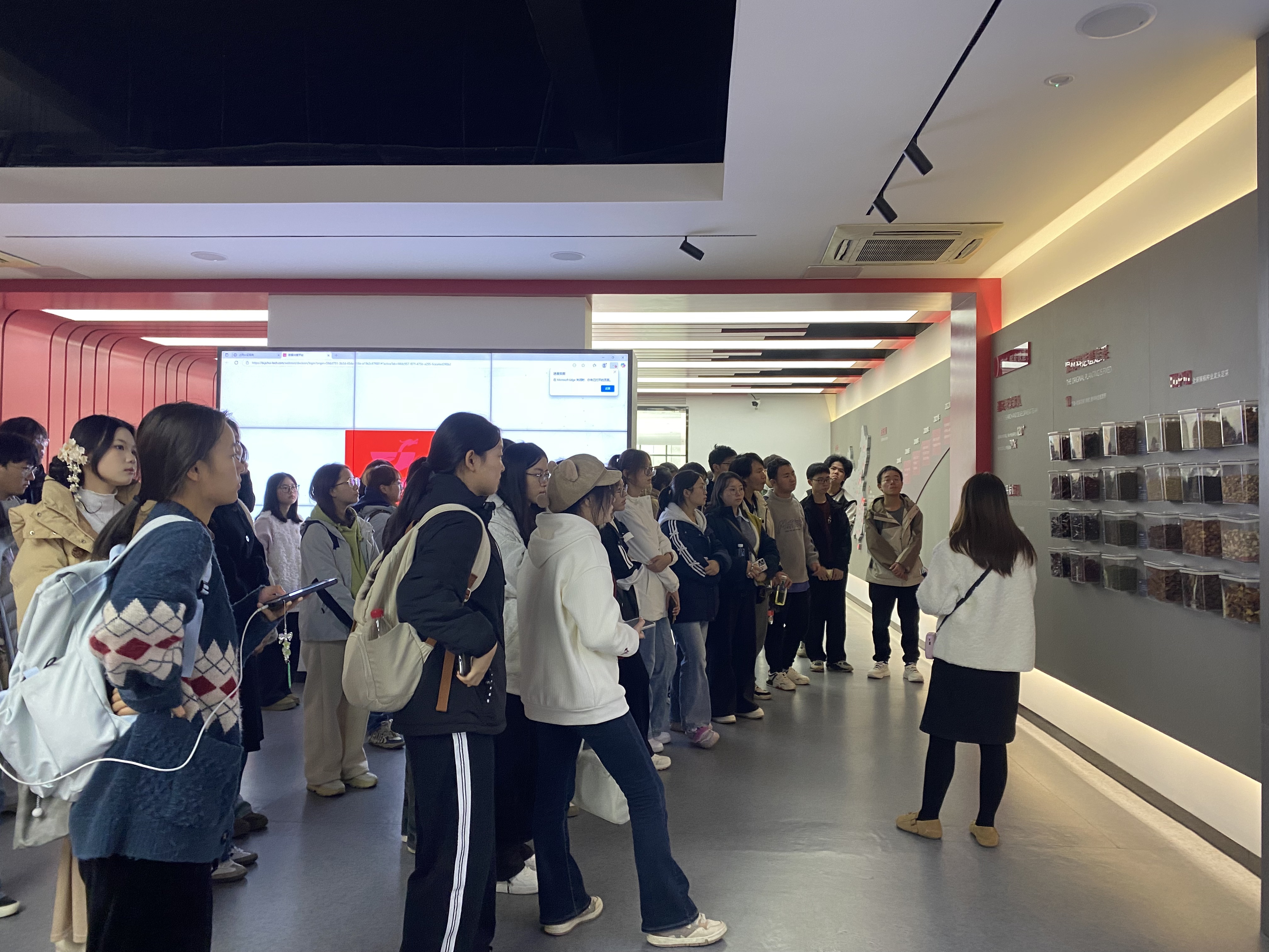 JtmB_1763949126764093163.png F13C93C31044585C23FBDEB37DF8181D.png